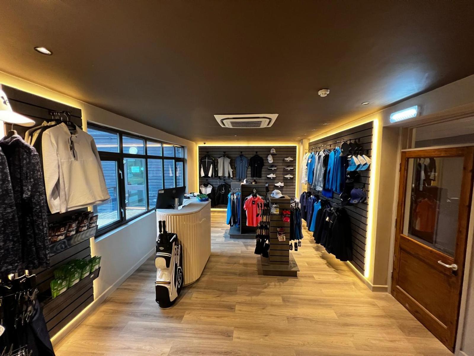 The Wiltshire Hotel, Golf And Leisure Resort Swindon Zewnętrze zdjęcie